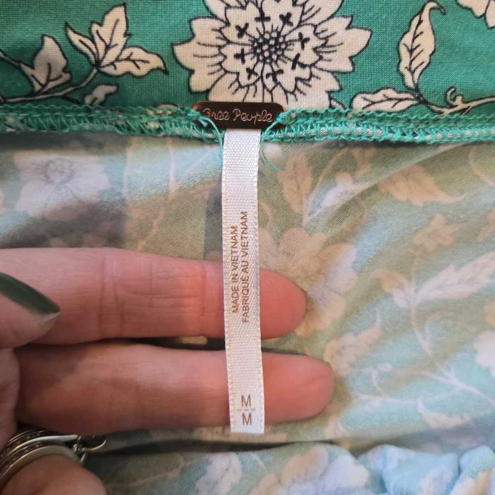 Free People It Feels Right Sarong Skirt Green Floral Midi Knot Front Slit Size M - Picture 8 of 8